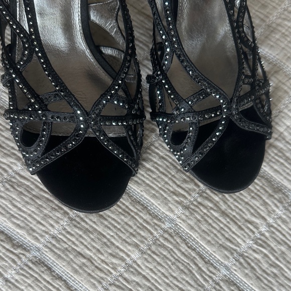 Adrianna Papell Black Satin Heels with Silver Accents - Picture 3 of 7